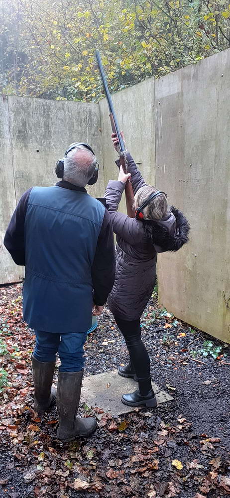 3 Samantha with an overhead shot