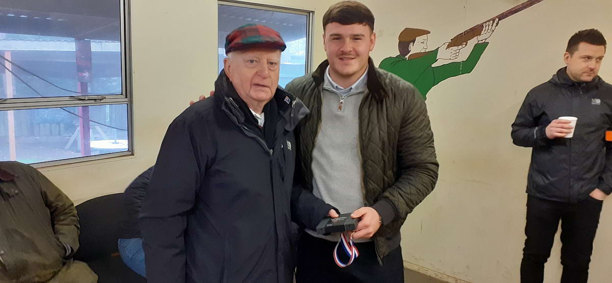 3 Samantha with an overhead shot